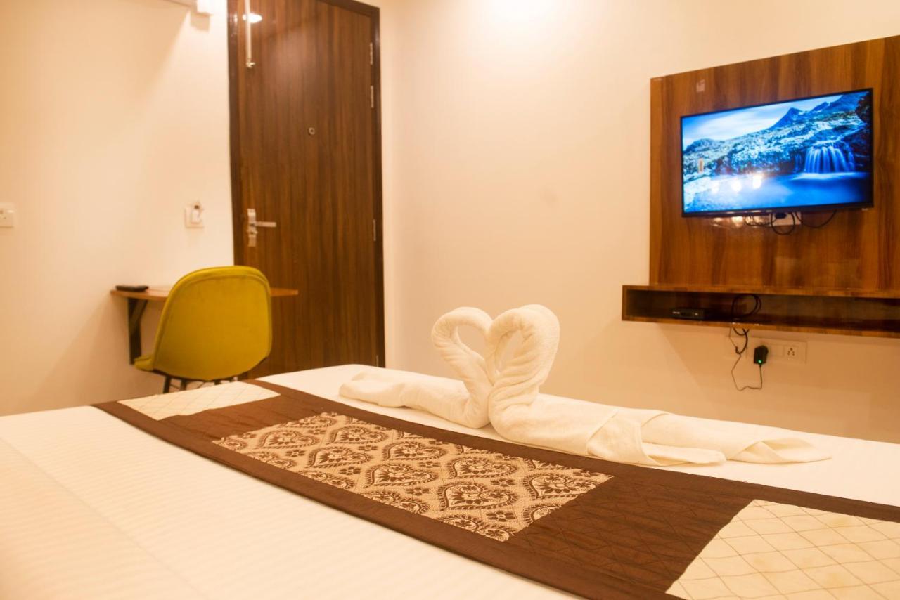 Posh Residency Huda City Center Gurgaon Exterior foto